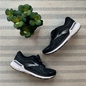 Brooks Women's Adrenaline GTS 21 Running Shoes